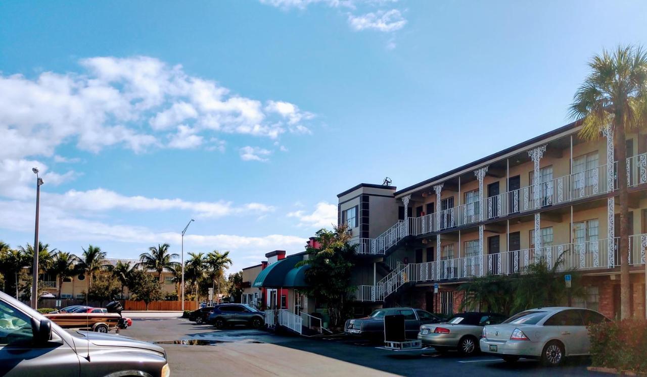 Executive Economy Lodge Pompano Beach Buitenkant foto