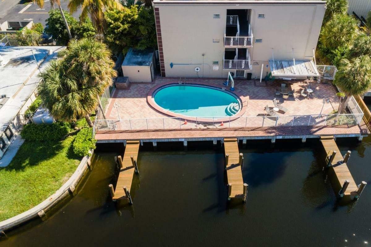 Executive Economy Lodge Pompano Beach Buitenkant foto